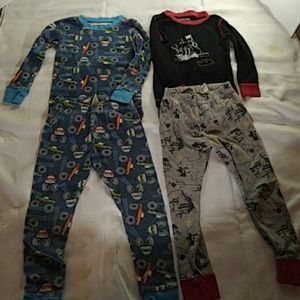 Boys Longsleeve Pajama Sets Pirates and Trucks